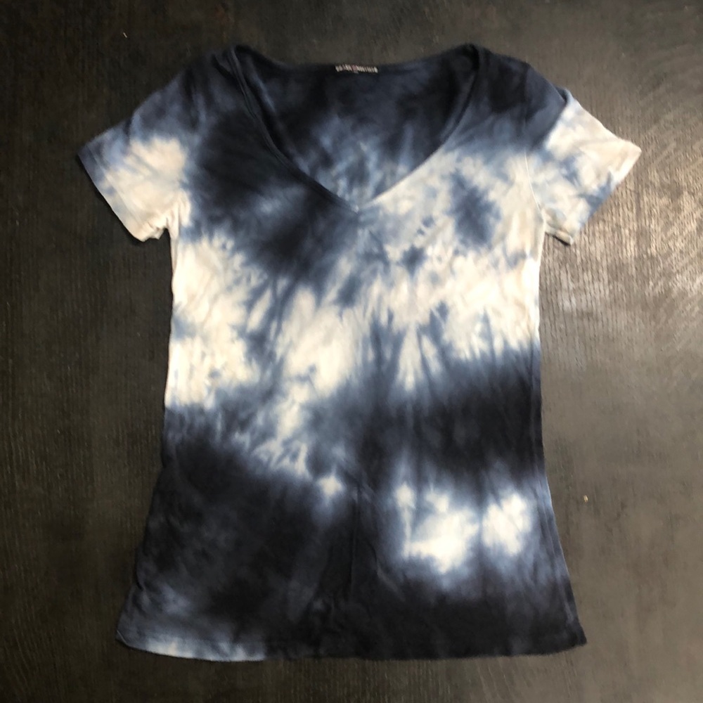 Blue tie-dye tee